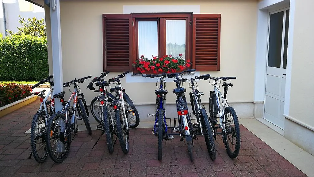 Guest house Ulika Rooms & Apartments Porec